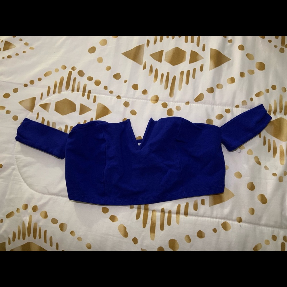 Cropped shirt